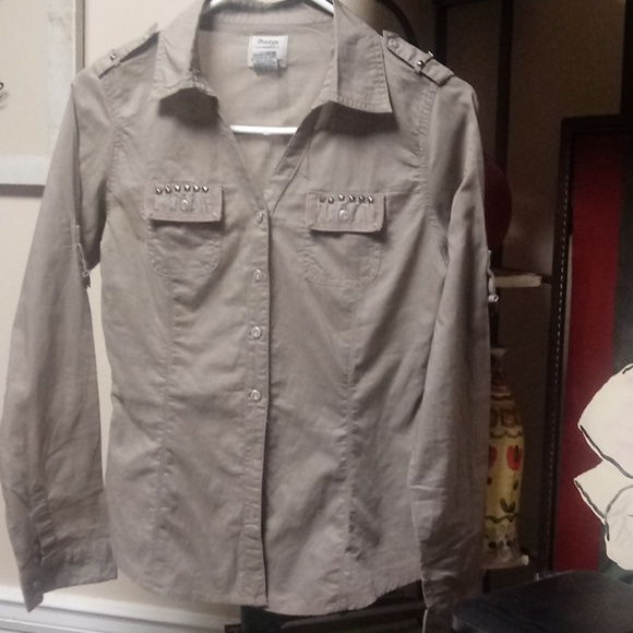 Shirt - Picture 1 of 4